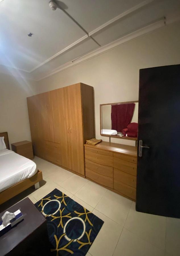 达曼Inwan Residential Units公寓式酒店 外观 照片