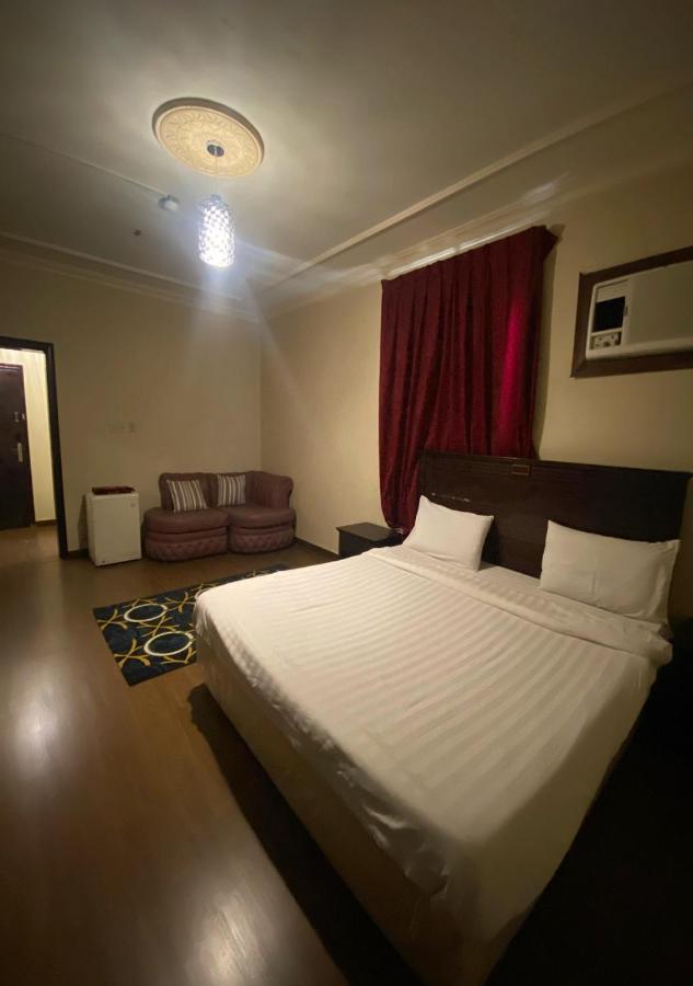 达曼Inwan Residential Units公寓式酒店 外观 照片