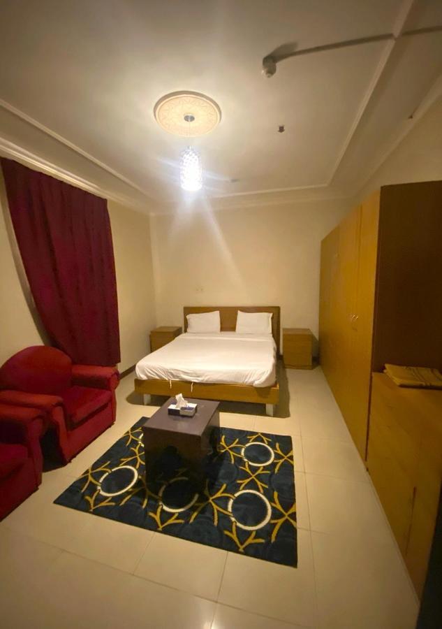 达曼Inwan Residential Units公寓式酒店 外观 照片